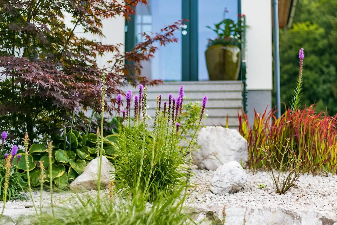 Pension Bergfried Groedig Bed & Breakfast